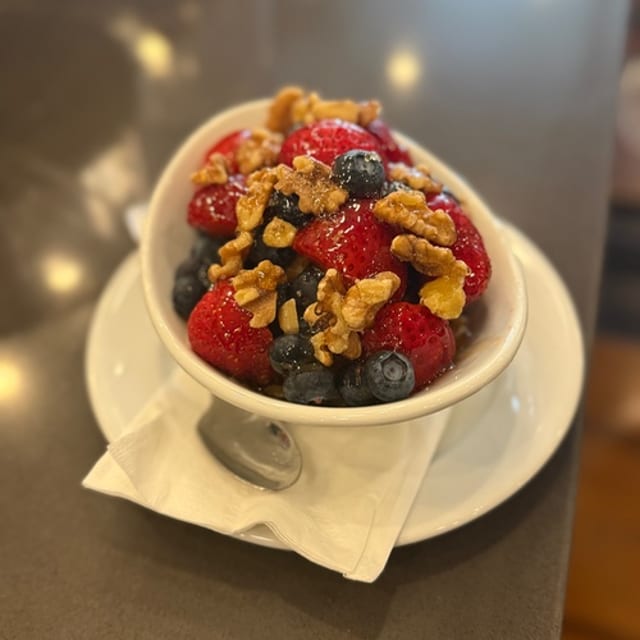 Greek Yogurt (Fage) Honey & Walnuts.